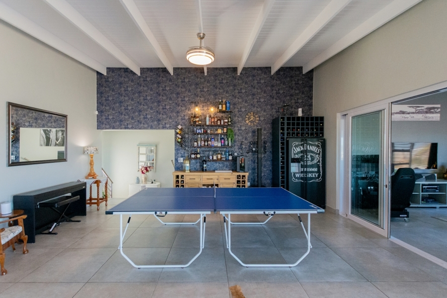 5 Bedroom Property for Sale in Myburgh Park Western Cape